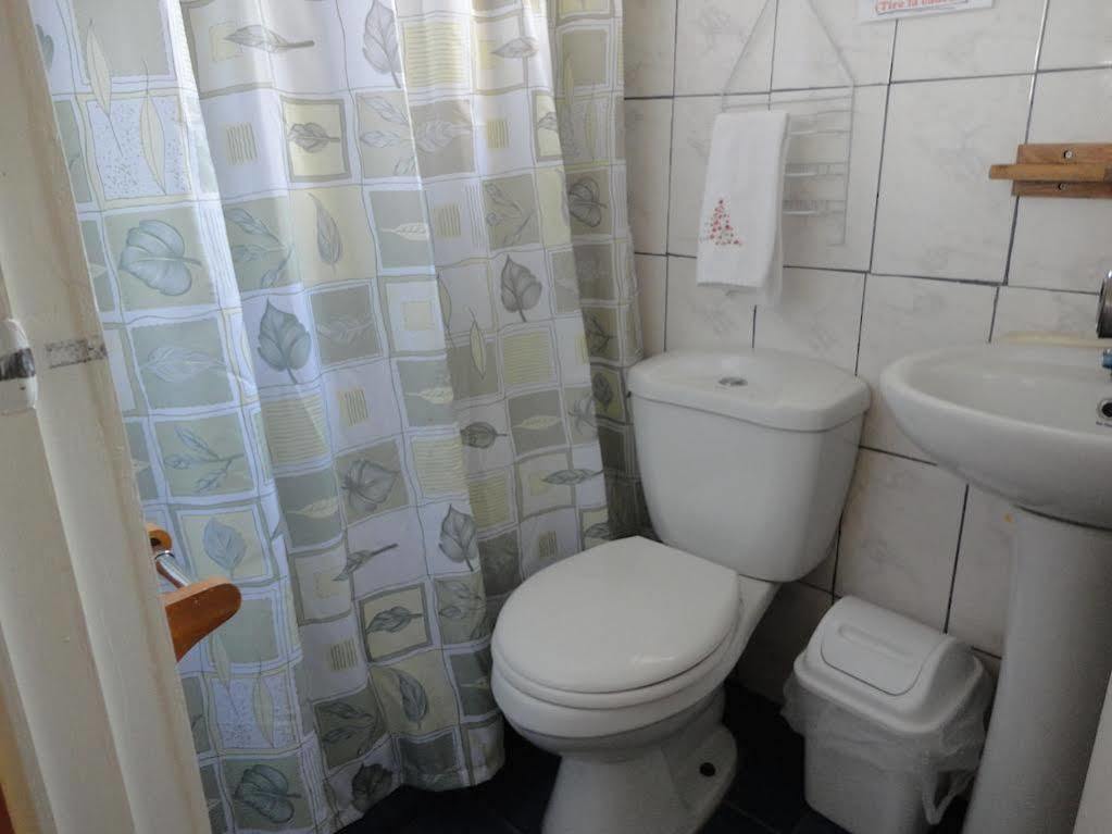 Hostal Miramar فالبارايسو المظهر الخارجي الصورة